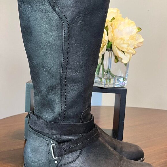 UGG Australia Darcie Black Leather Knee High Round Toe Riding Boots Size 7.5 - Picture 2 of 7